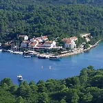Odisej Hotel Pomena
